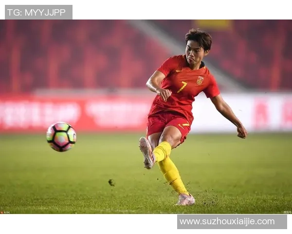 女生心中的足球偶像是谁 热门球星盘点与粉丝心声分析